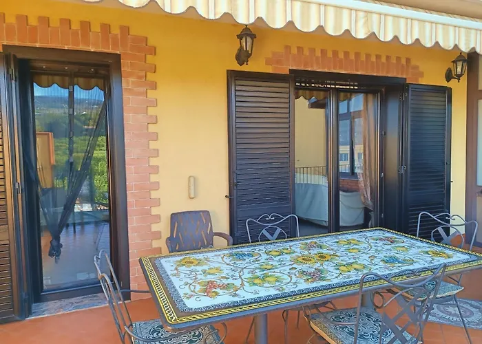 Limoneto Etna View Vakantiehuis